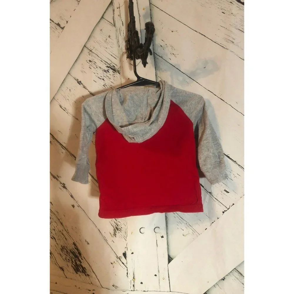Gymboree christmas hooded shirt 6-12m